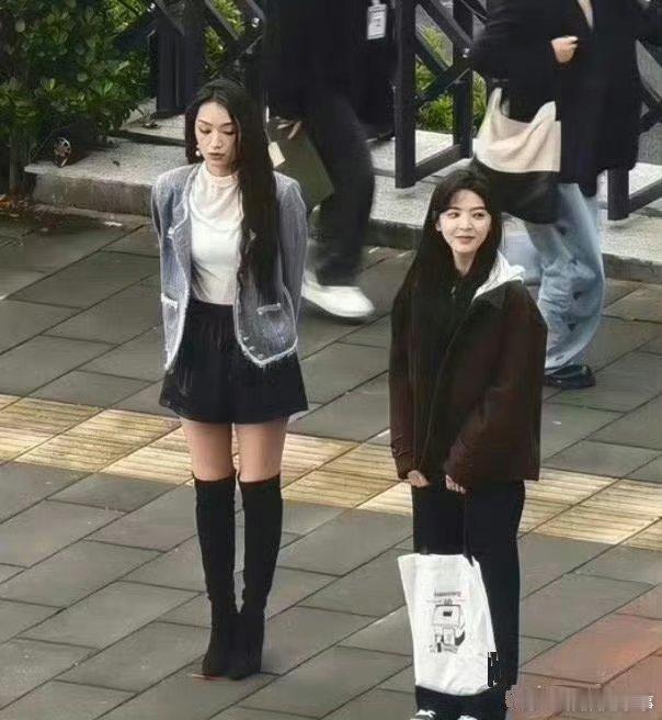 难哄这路透，咋给章若楠安排一个这么高的女二。。。这对比太虐了 ​​​