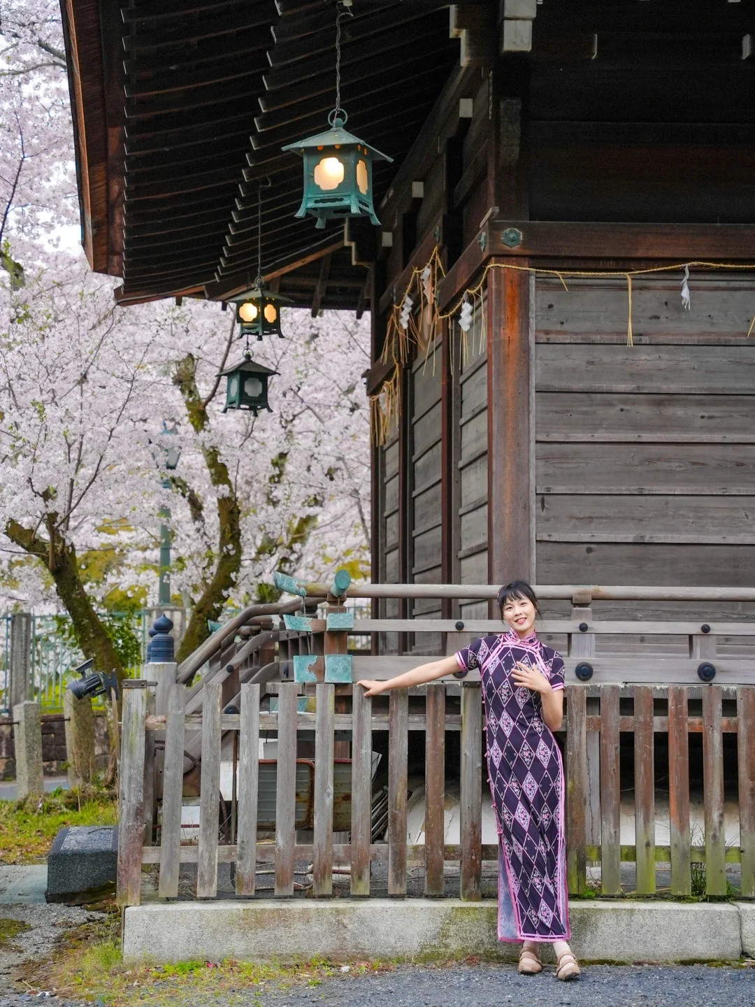 发誓一辈子不穿和服，所以穿着旗袍去了日本