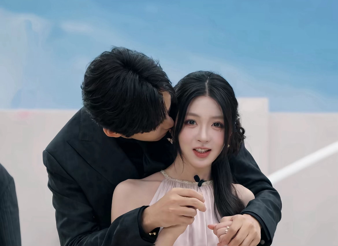 柳周cp 小白兔🐰和小狐狸🦊 