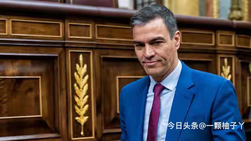 西班牙在内阁紧急会议后正式宣布，对参与美伊军事行动的外国军用飞机关闭领空，同时禁