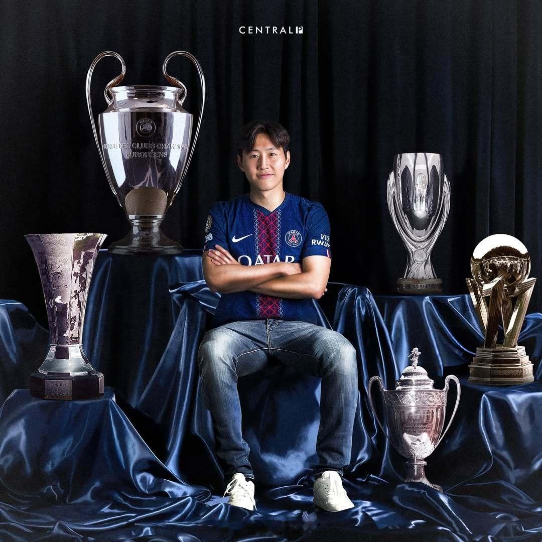 李刚仁个人生涯再添一座奖杯。🏆🏆🏆🏆🏆 巴黎圣日耳曼6比5热刺巴黎圣日