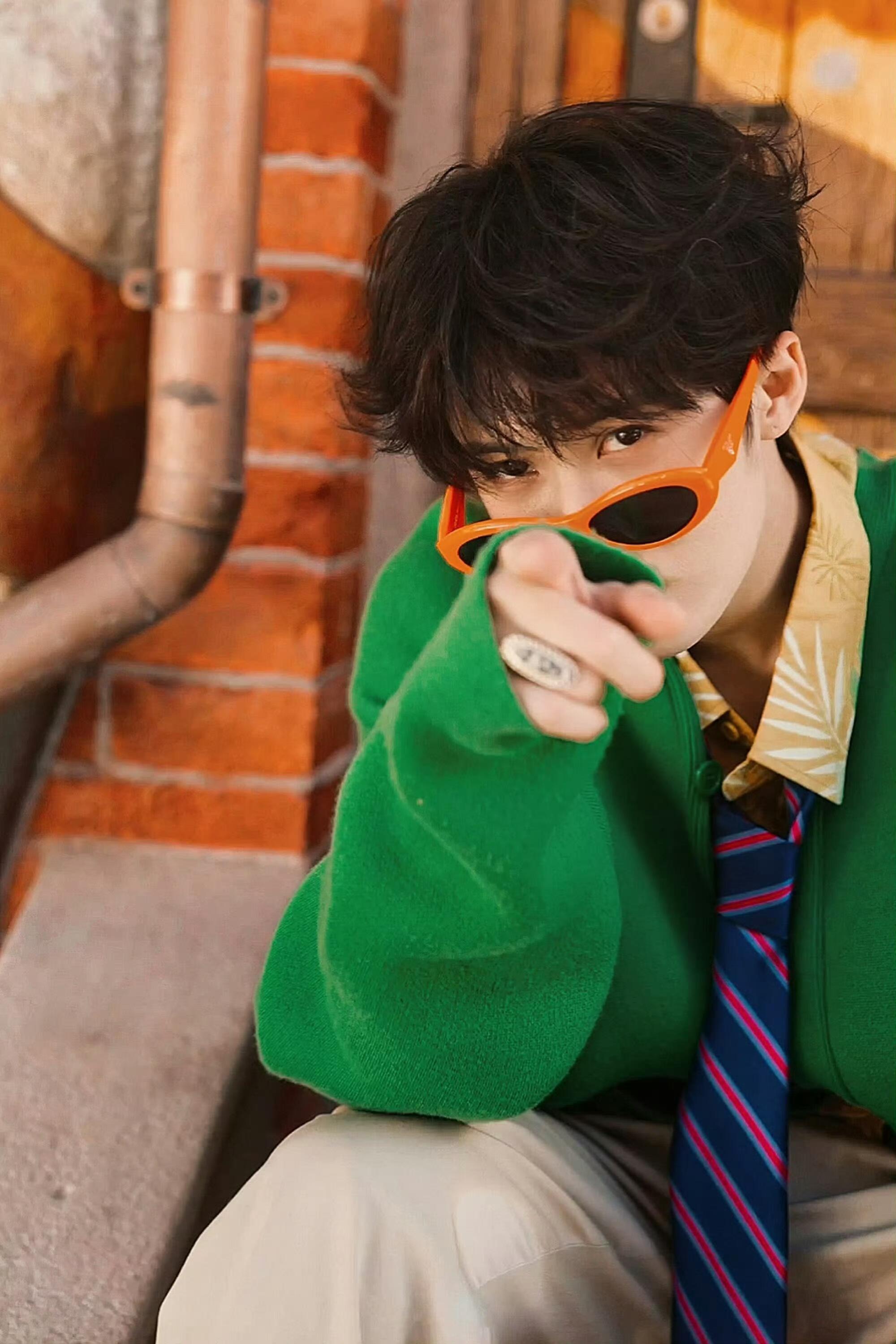 刘一诺 造谣可以起诉不清楚檀健次粉丝怎么想，反正我个人欣赏他的颜值，演技，舞蹈和