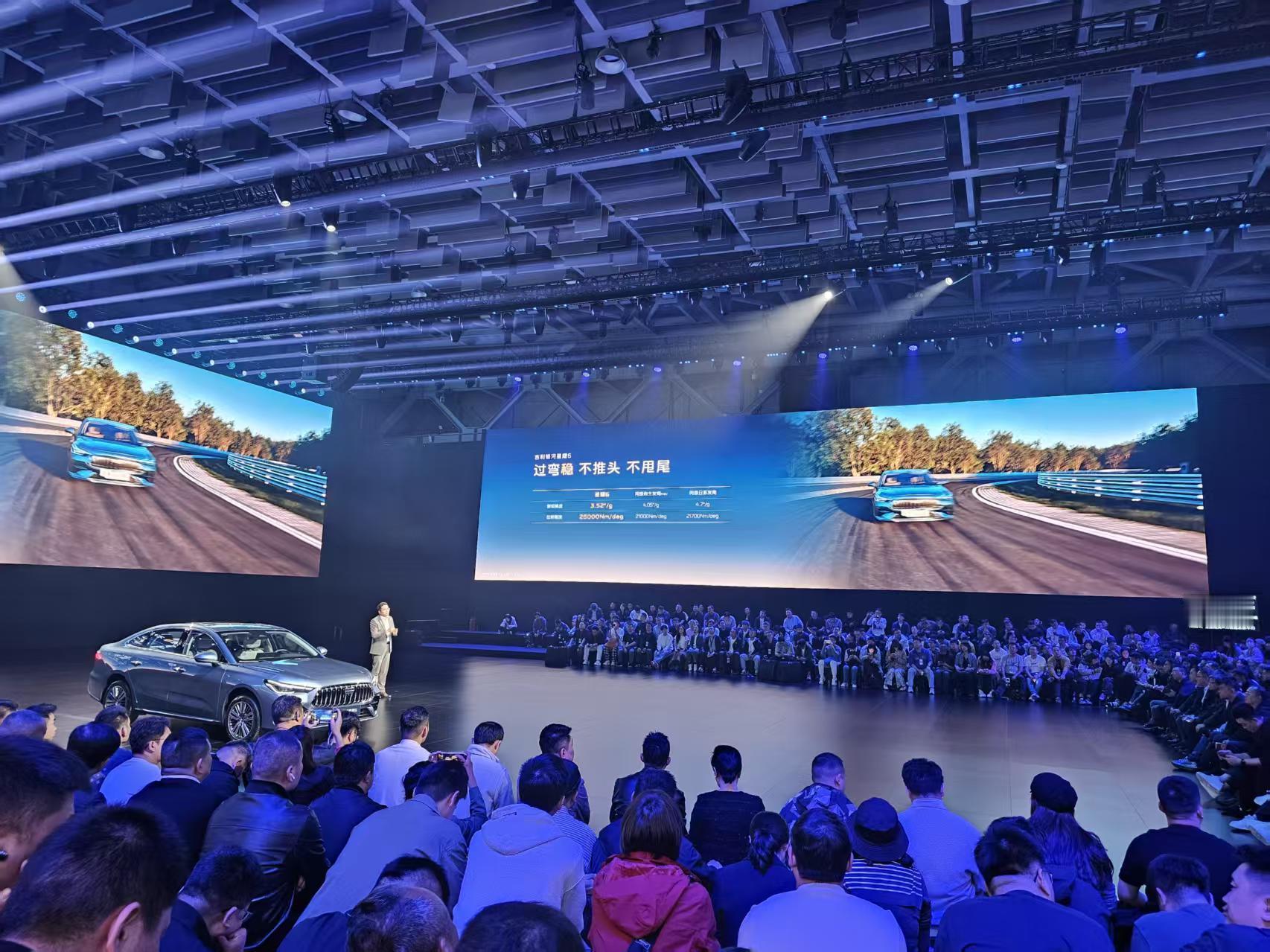 可能很多人不理解，银河星耀6这样一台面向家用市场的家轿，为什么要讲操控？我的回答