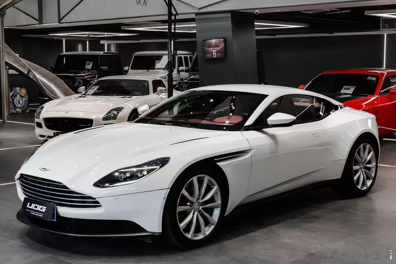 目前100万上下 可挑选的车型很多，感觉DB11是个不错的选择， GT车型 开着