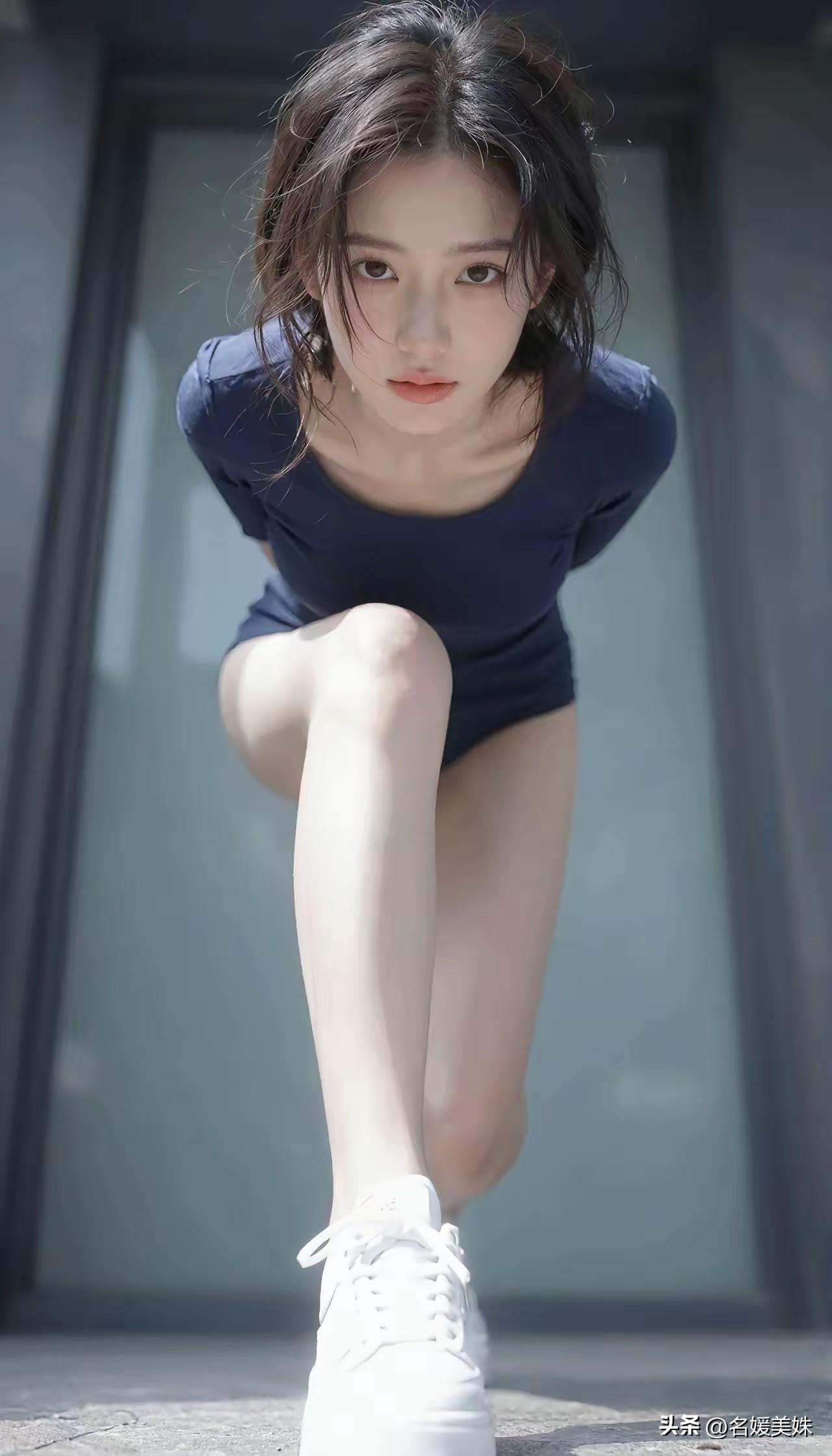 不要用嘴制造存在感，
要用实力制造压迫感。