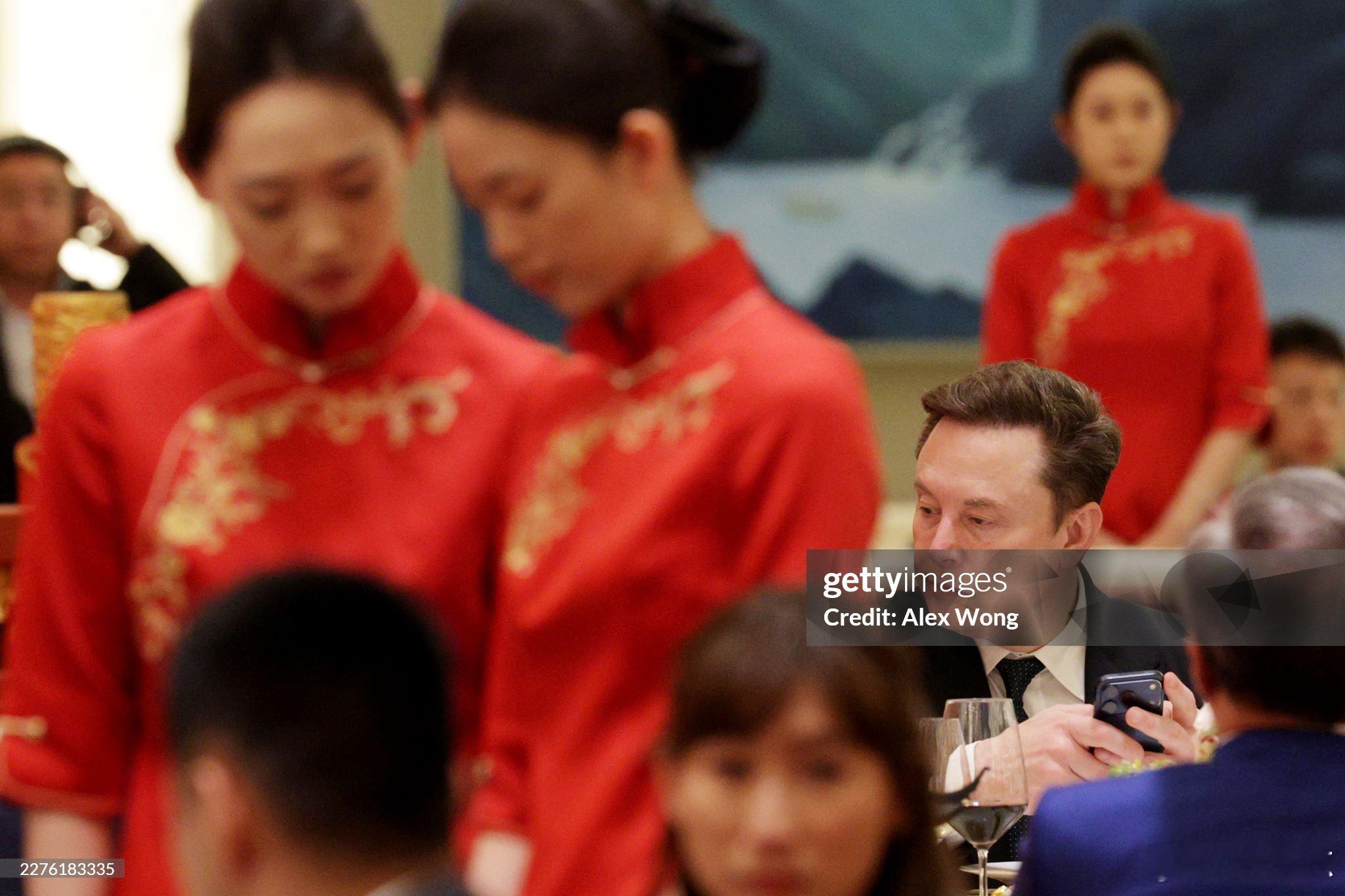 我与老马的共同点：无时不刻都在发微博马斯克携幼子现身人民大会堂