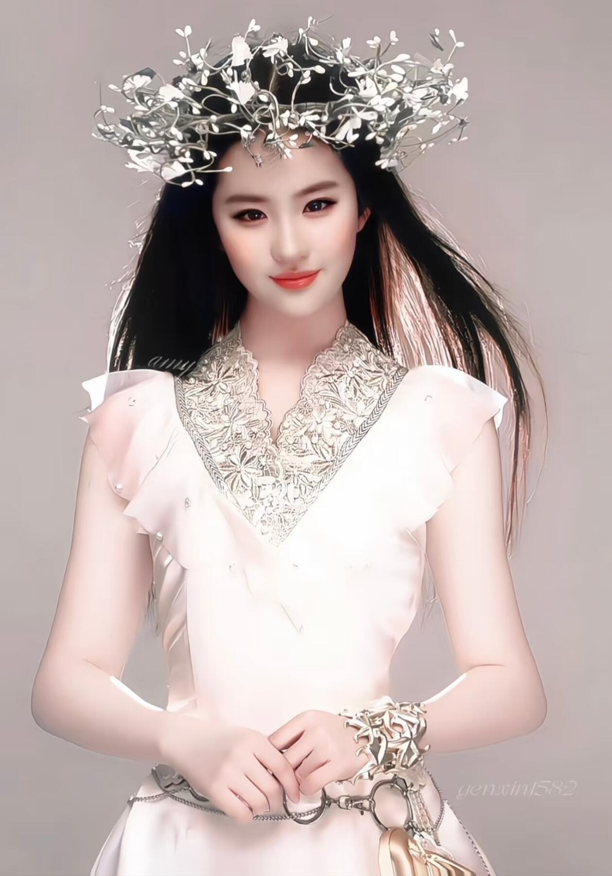 美到极致的容貌，似鬼似仙似人似妖似神 