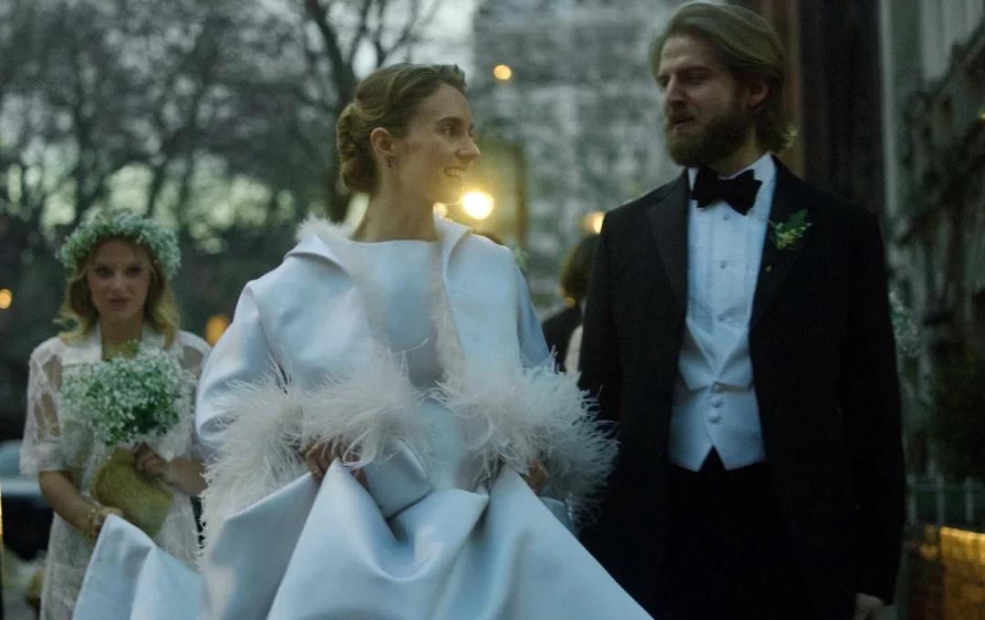 Maya Hawke 结婚了！！！
Maya Hawke 和歌手 Christi