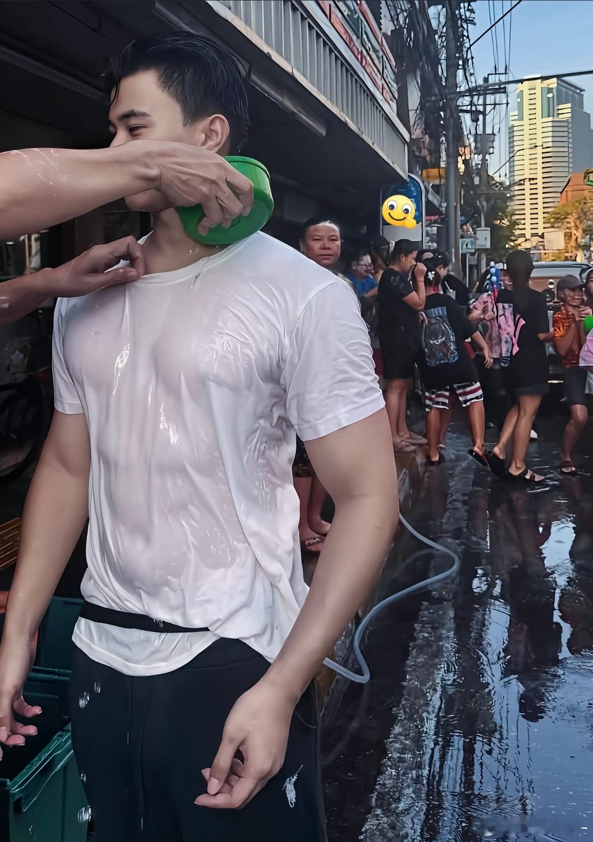 这是泼水节的时候吗健身张宏涛