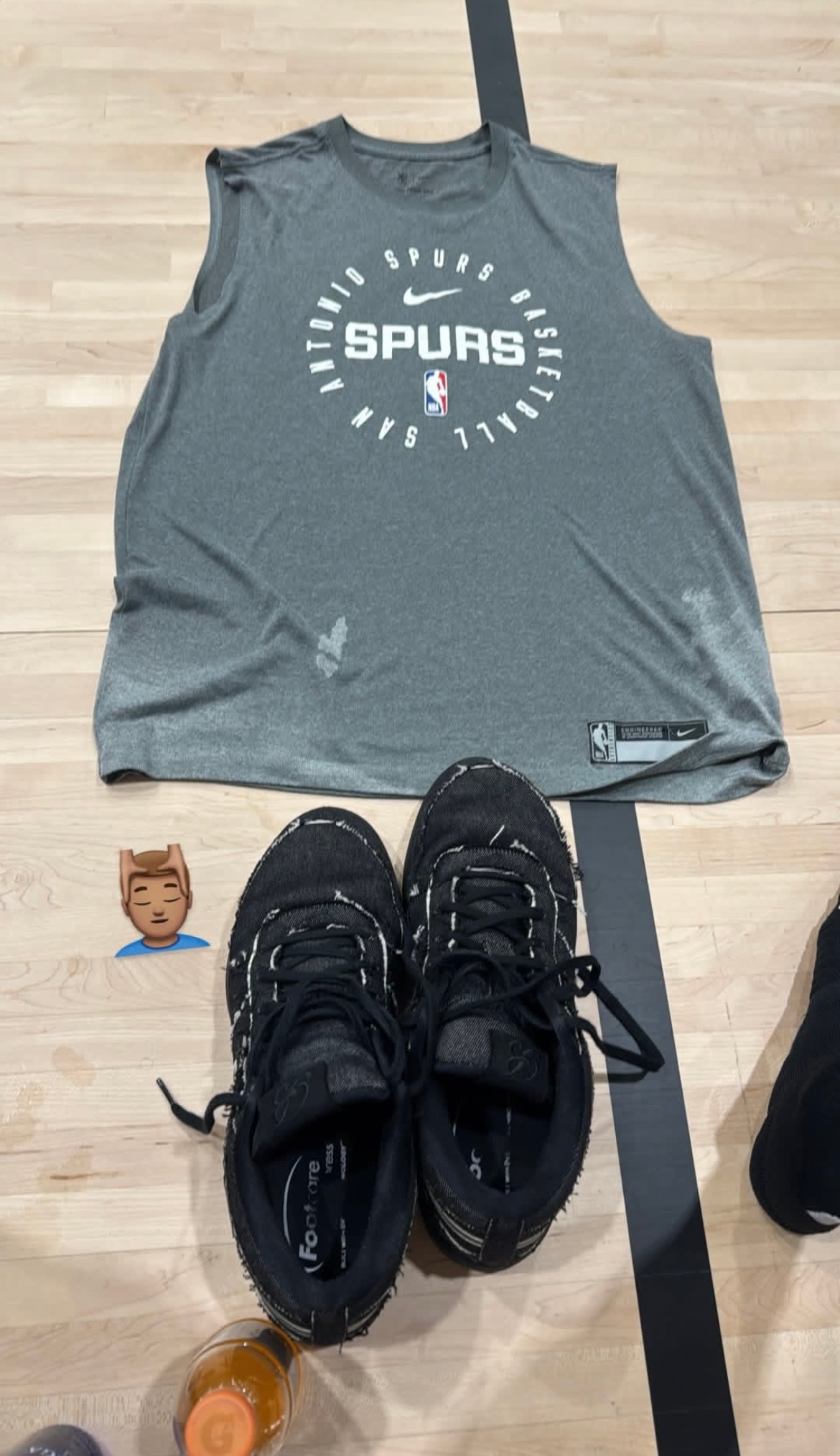 德文-瓦塞尔晒训练照⛹️超话创作官 ｜圣安东尼奥马刺 ​​​