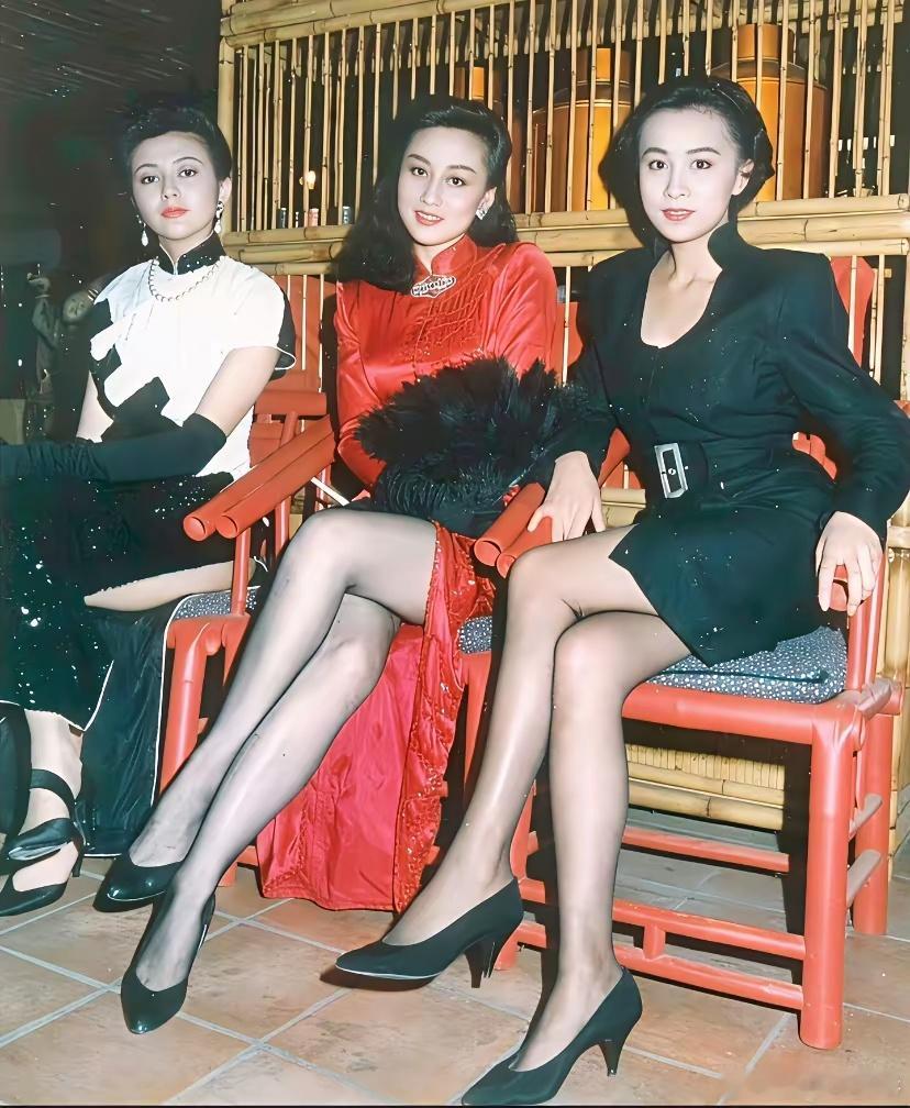 刘嘉玲电话里全是天王级人脉，其实真没啥好意外的。她在香港娱乐圈混了这么多年，年纪