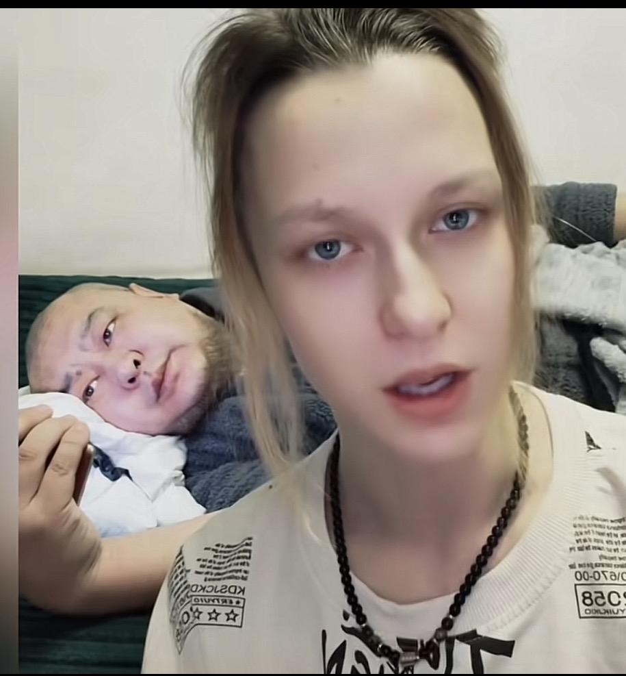 哈哈哈哈哈，我真的要笑喷了，果然老外的审美和中国不同！

这个外国女孩长得美吧，