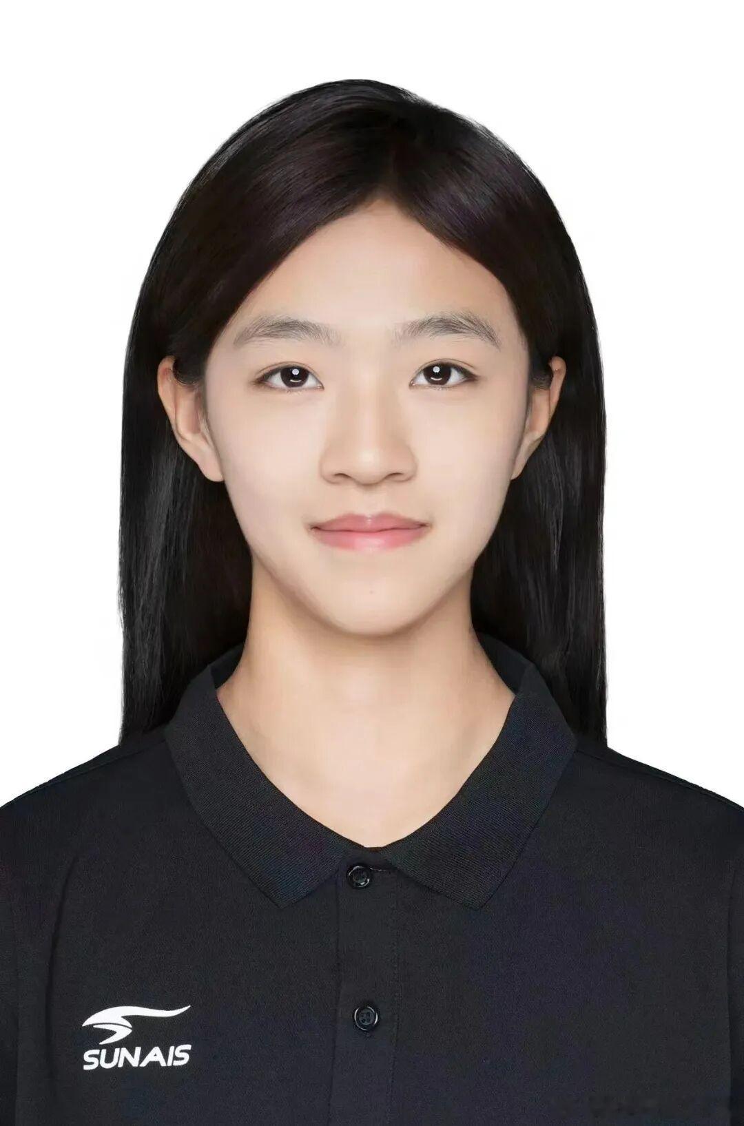 辽宁女足沈阳舒莱狮女足刘倚竹 【沈阳法库】女孩【刘倚竹】入选U18国家队正式名单