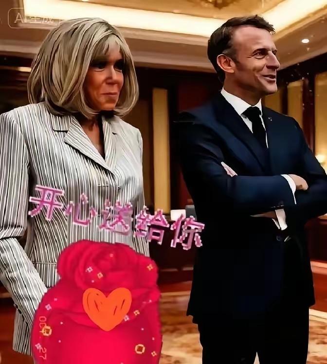 快讯！快讯！
 
法国总统icon马克龙icon突然宣布了。
这回的焦点很清楚：