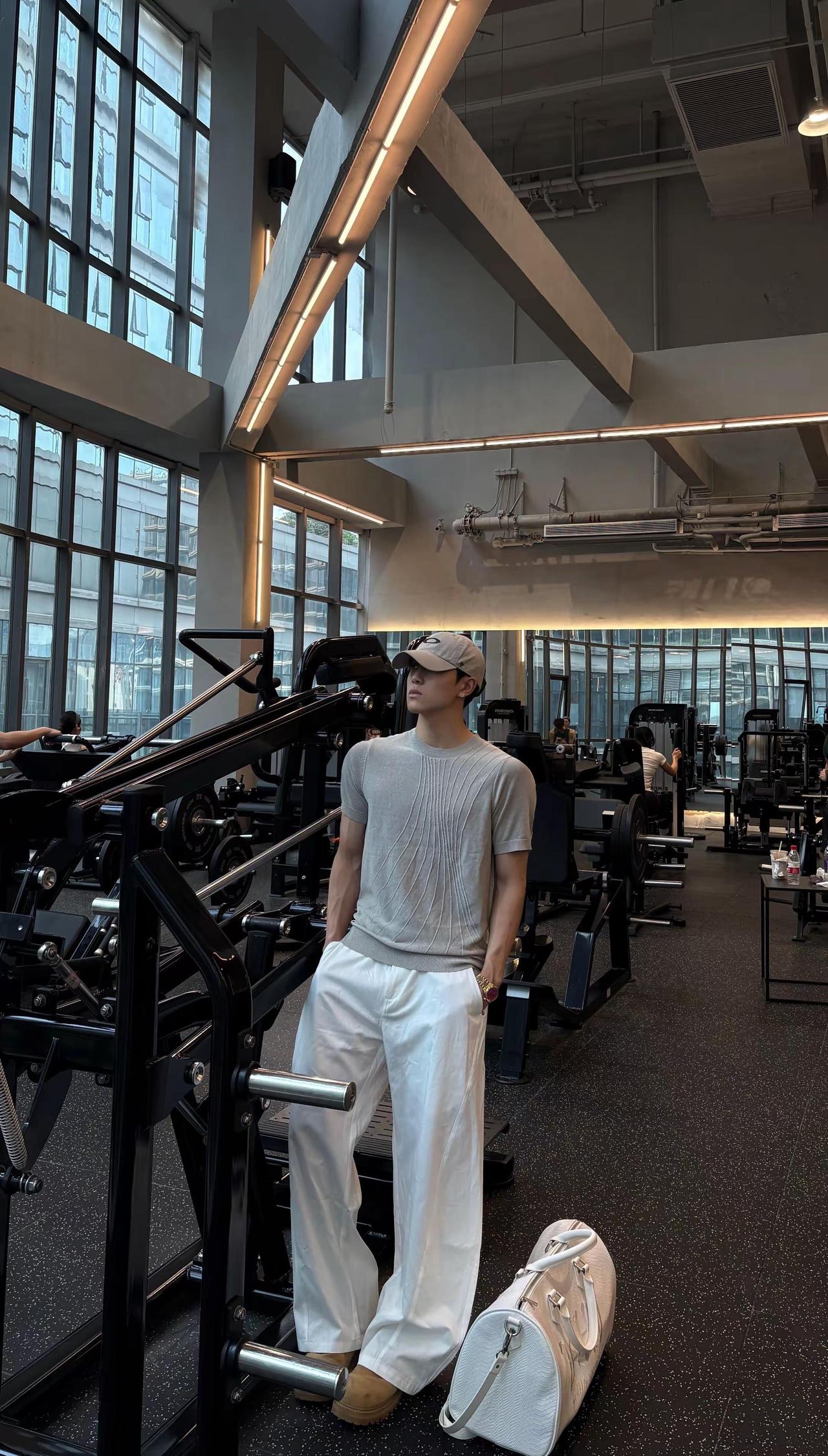 你在背后议论我 说明我在你前面随拍 ootd穿搭 狮子座