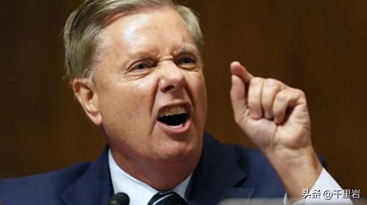 中国现在看来真的是混头出来了……
明明美国和以色列是在打伊朗，可是美国政界总是有