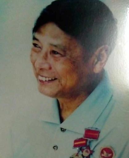 朝鲜战争中，志愿军通信员重伤被围，美军头子奸笑道：“别急，先耍会儿。”200个大