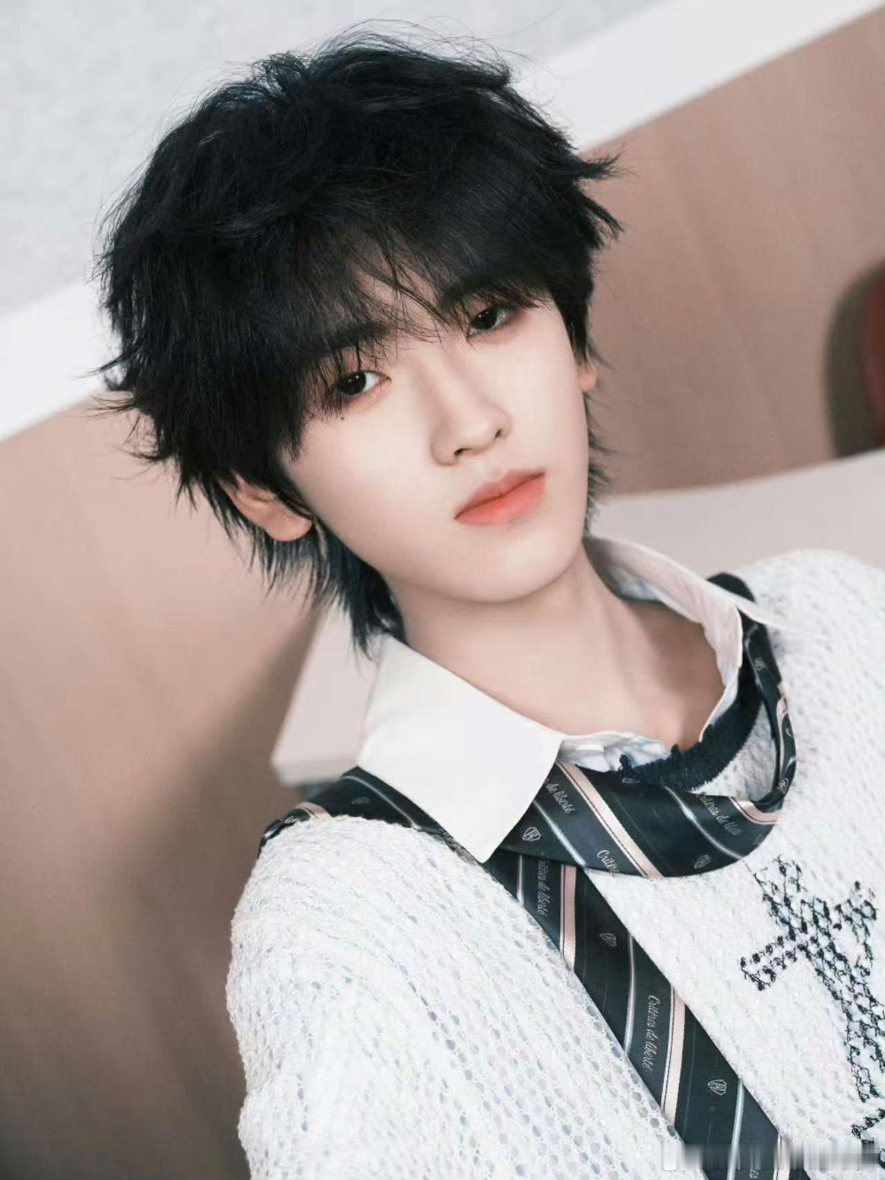 左奇函vocal实力🎤音色澄澈干净自带故事感，唱功持续稳步成长，开口瞬间直击耳