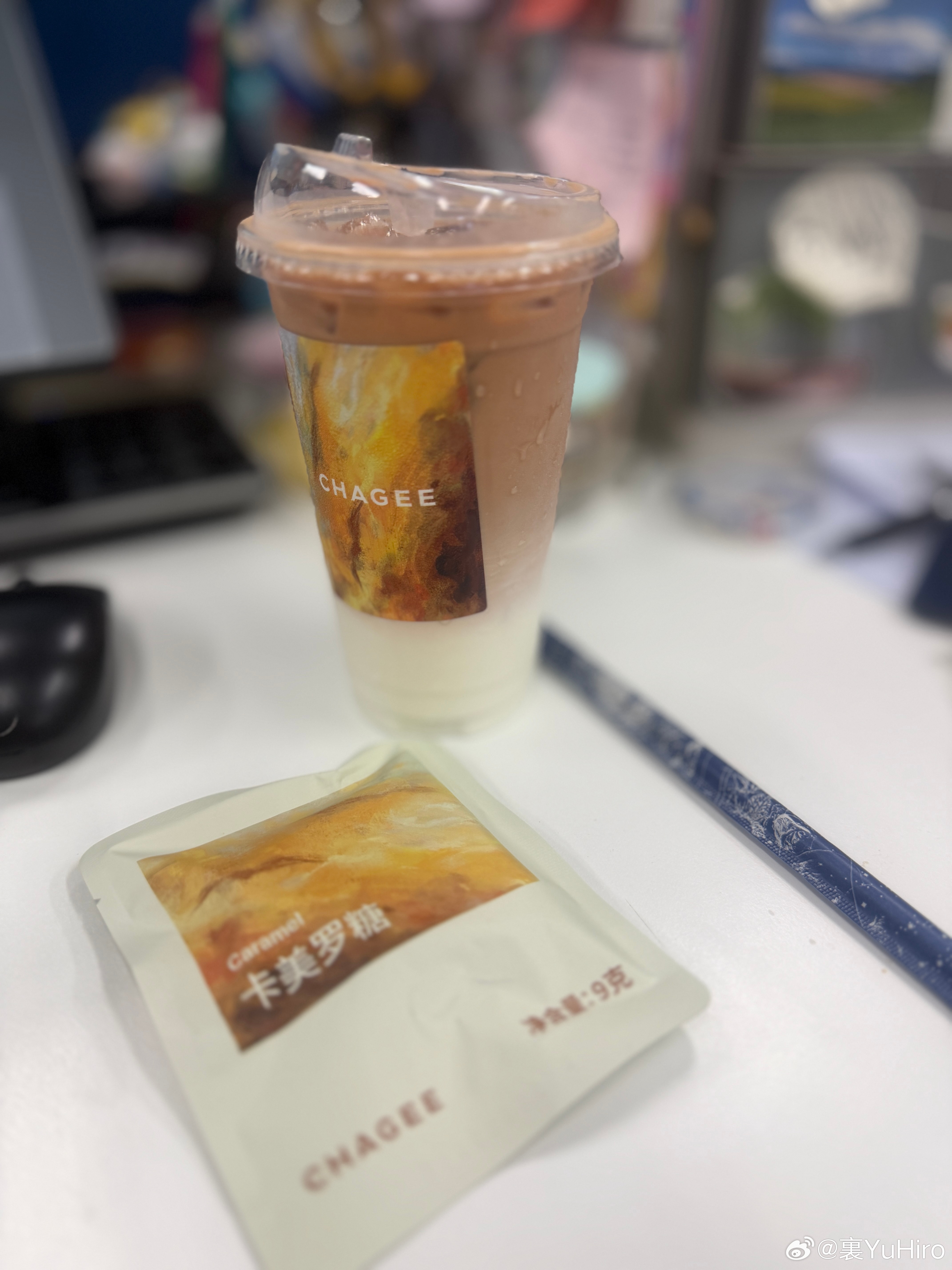 霸王的羊毛薅了但报喝[苦涩]普洱拿铁和一点点那个很像，反正熟普茶做拿铁的我目前只
