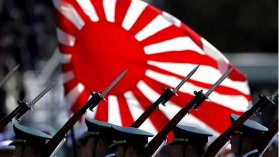 别再高估日本的军事实力了！别看它天天喊扩军野心十足，其实满身致命短板打不了大规模