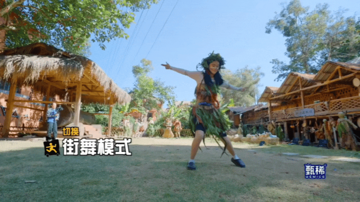 夏梦还回来当女明星吗夏梦要跳舞有颜值夏梦来五哈真的玩嗨了，舞蹈battle各种高