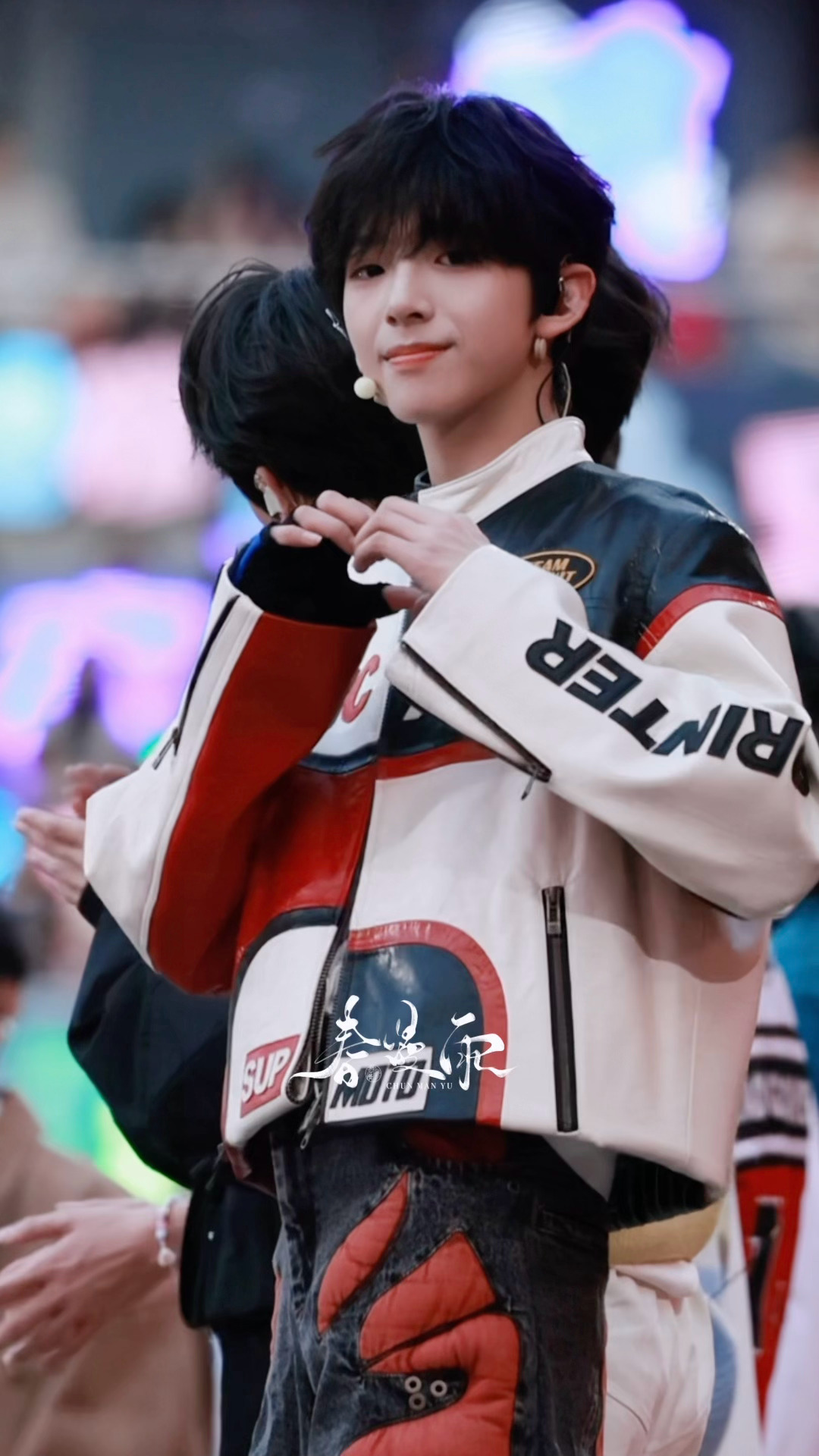 陈浚铭 饭撒比心🫶陈浚铭脸颊肉陈浚铭好优越的下颌线