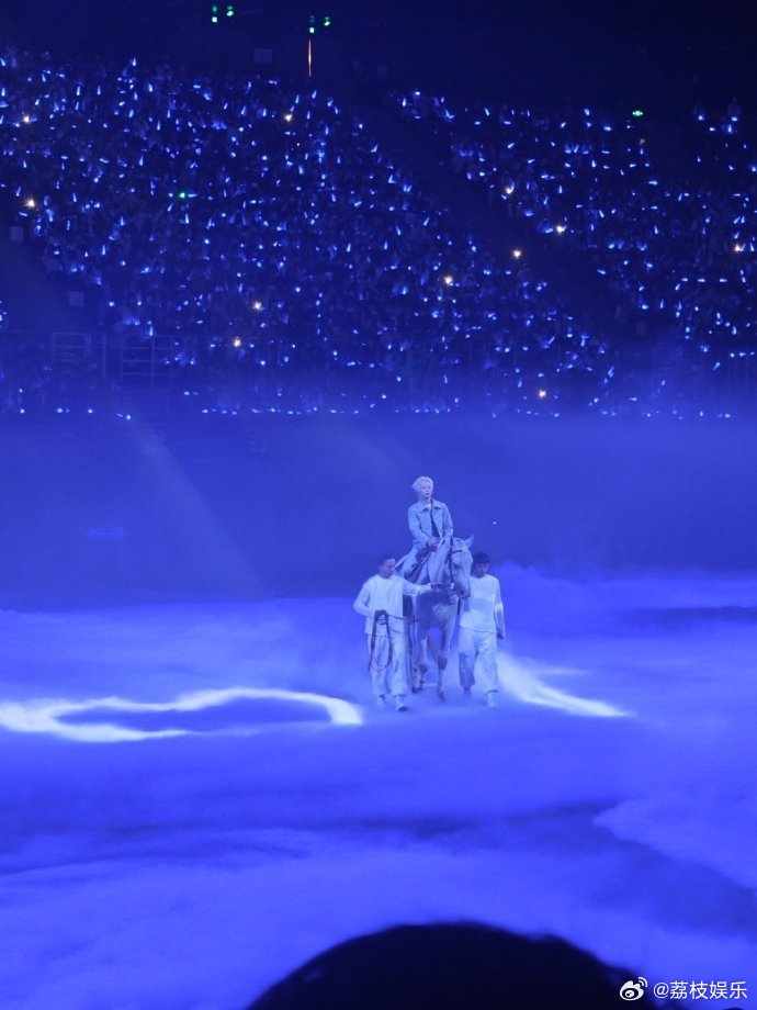 周震南南京演唱会官宣谁的DNA动了！周震南南京演唱会官宣，5月2日青奥体育馆不见