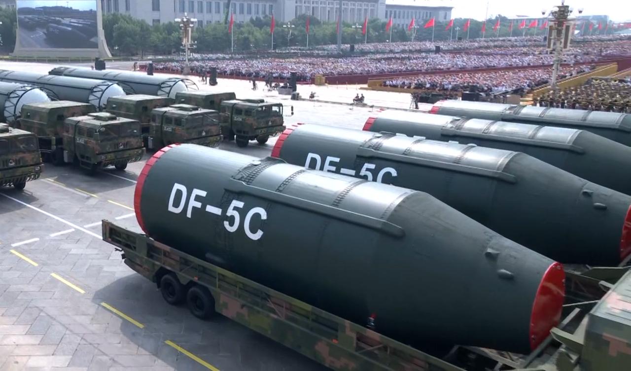 东风浩荡，威震寰宇......DF-5C液体洲际战略核导弹，打击范围覆盖全球，全