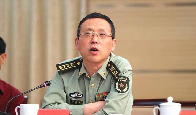 军队取消了师和团，不代表没有正师级和正团级。

师和团是部队编制，正师级和正团级