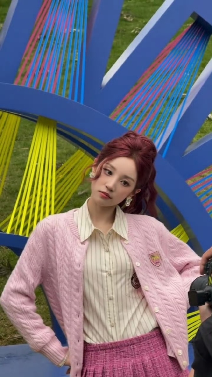 宋雨琦怎么瘦成这样了 宋雨琦最新活动亮相，瘦了好多，状态好好，怎么瘦成这样太让人