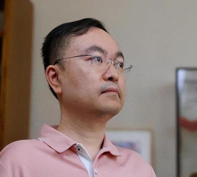 蔡磊：“我今天坐在这里，绝不是为了向大众摇尾乞怜，博取同情。”

说起蔡磊的病情