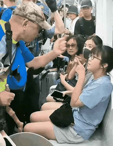 倚老卖老，为老不尊，这种人不应留在这个世界！