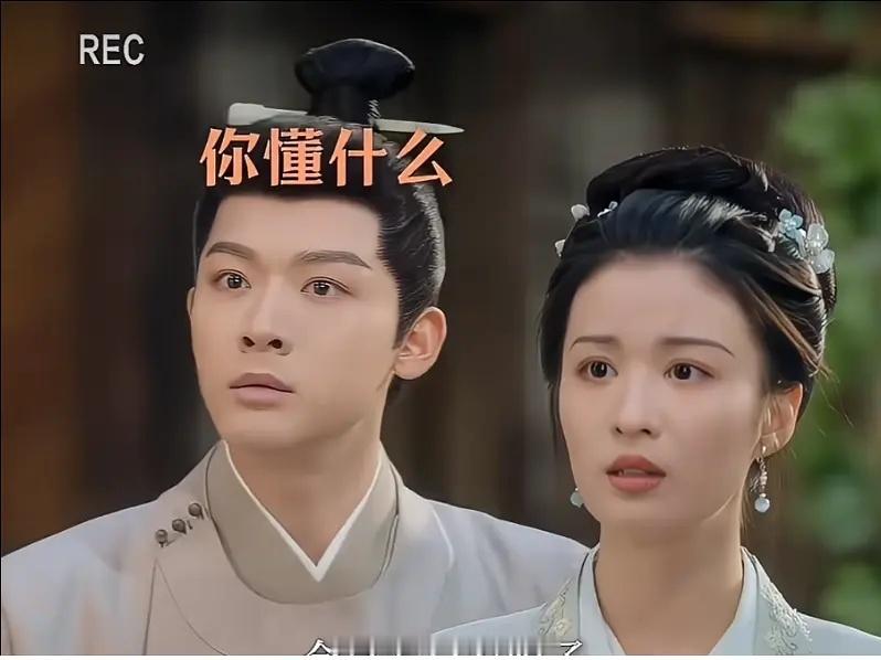 张晚意和王楚然站在一起有种姐姐带着制杖弟弟的感觉 ​​​