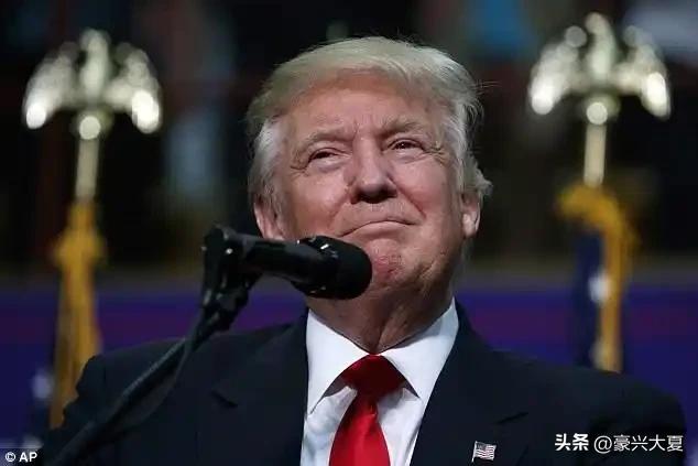 特朗普发文说：美国已经把伊朗的军事力量彻底打废了，伊朗从上到下几乎所有层级的领导