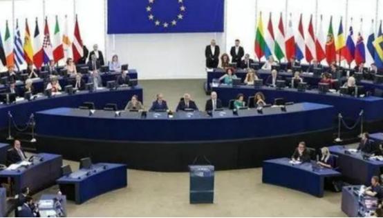 欧洲议会时隔八年重启正式访华行程，看似小心翼翼，甚至要求议员携带一次性手机，实则