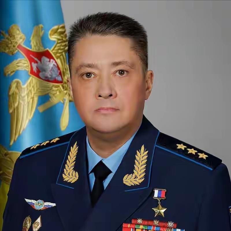 网上好多人都在讨论俄罗斯空天军司令生日宴被炸这件事。

话说8月1日，俄空天军司