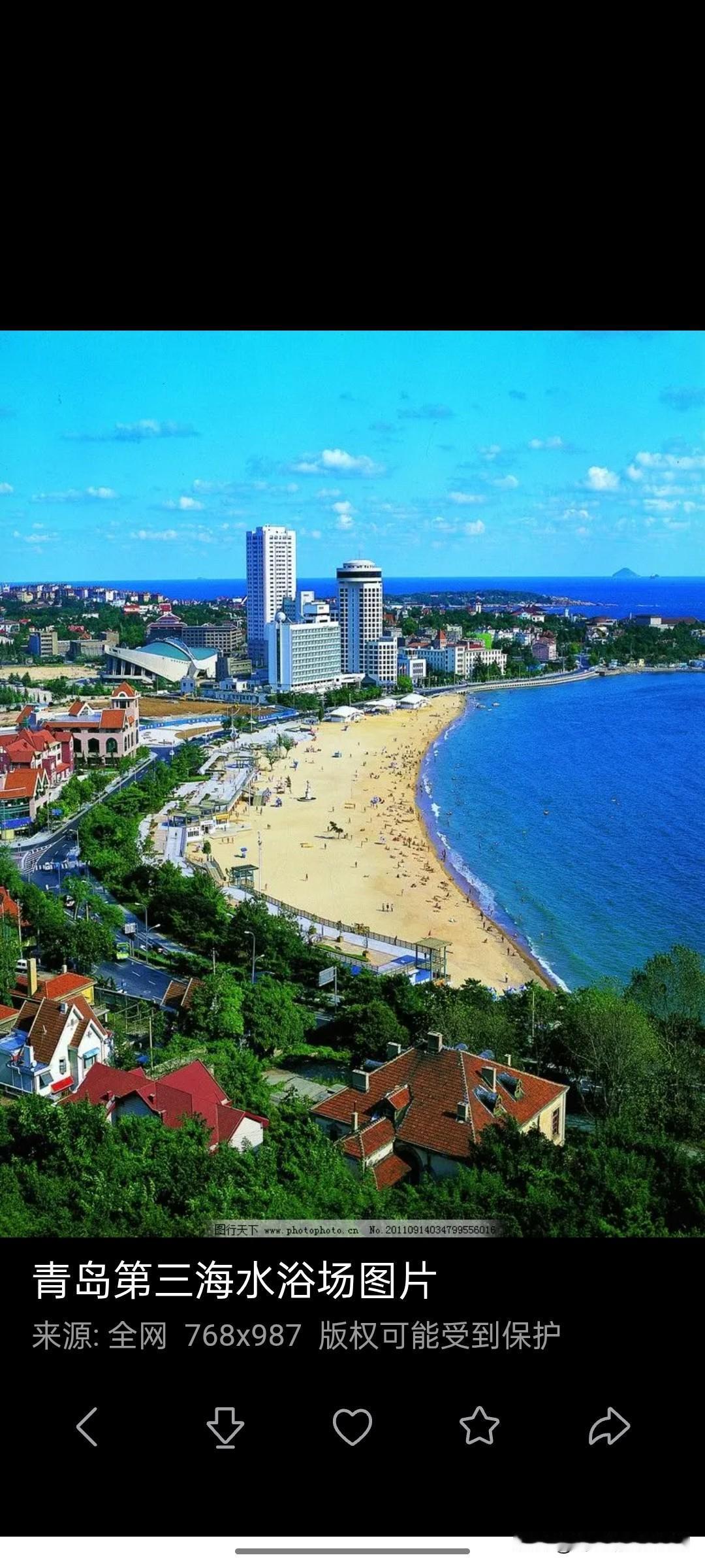 文艺范儿的青岛第三海水浴场

在那个封闭的年代，有关情爱和思想解放的范畴，当然还