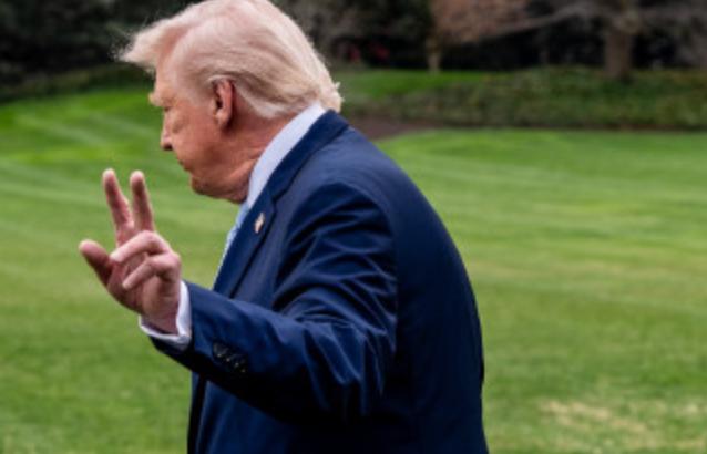 【谈停战，特朗普想要伊朗石油】

根据《华尔街日报》的说法，战争持续近1个月后，