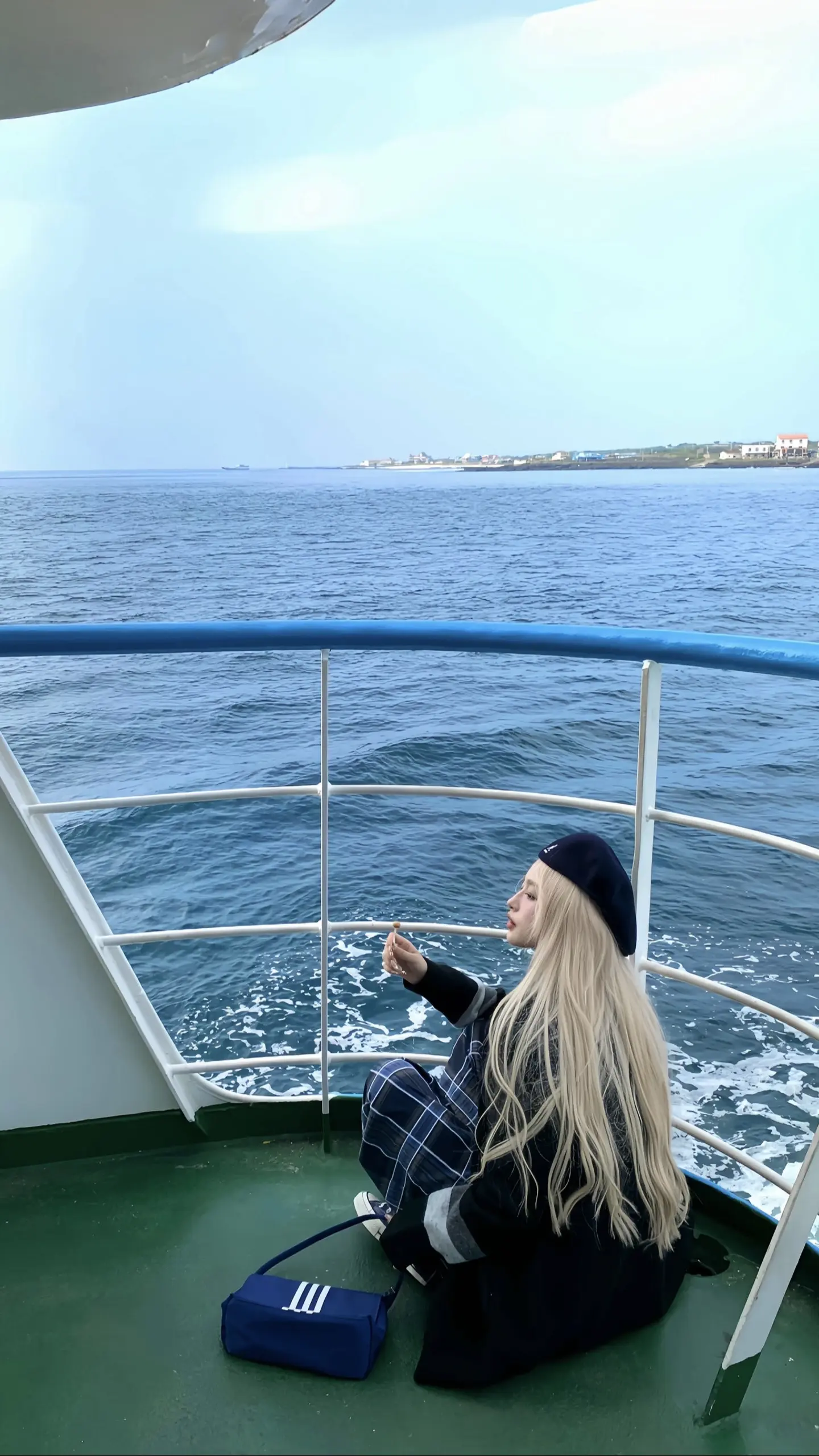 我相信秒秒的瞬间 不信年年的永远。