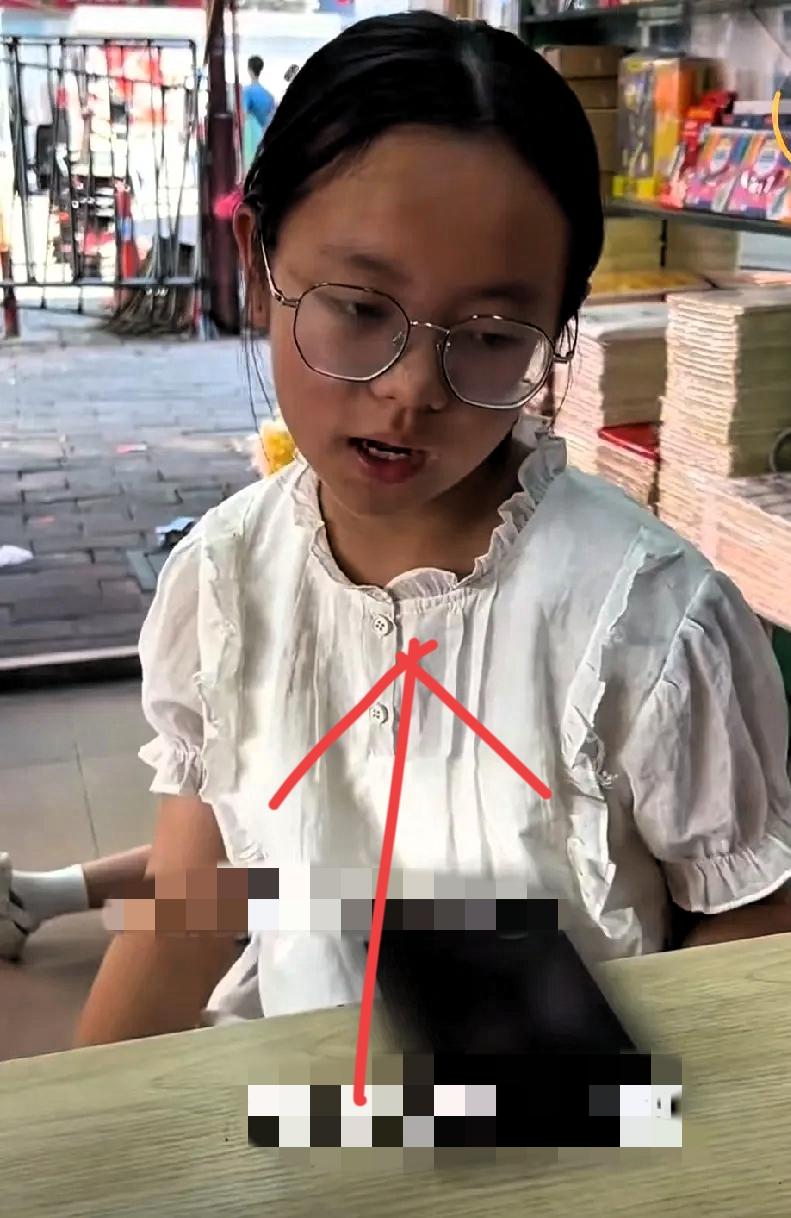 家人们谁懂啊！佛山12岁女孩用英语卖货赚10多万，这哪是“学以致用”，简直是把学