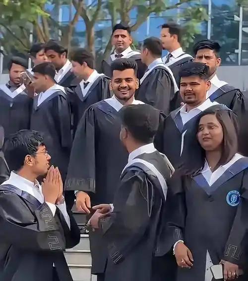 印度人口增长那叫一个猛，感觉都快“炸”了。
如今在美英法加这些发达国家，印度移民