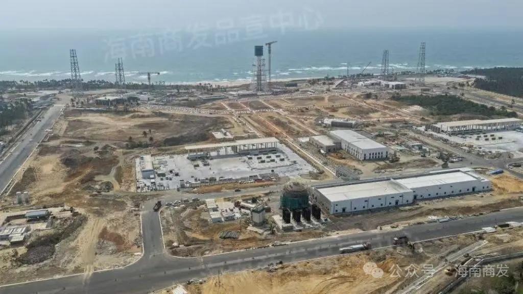 截至目前，海南商业航天发射场二期项目建设取得阶段性成果：发射区工地，三、四号发射