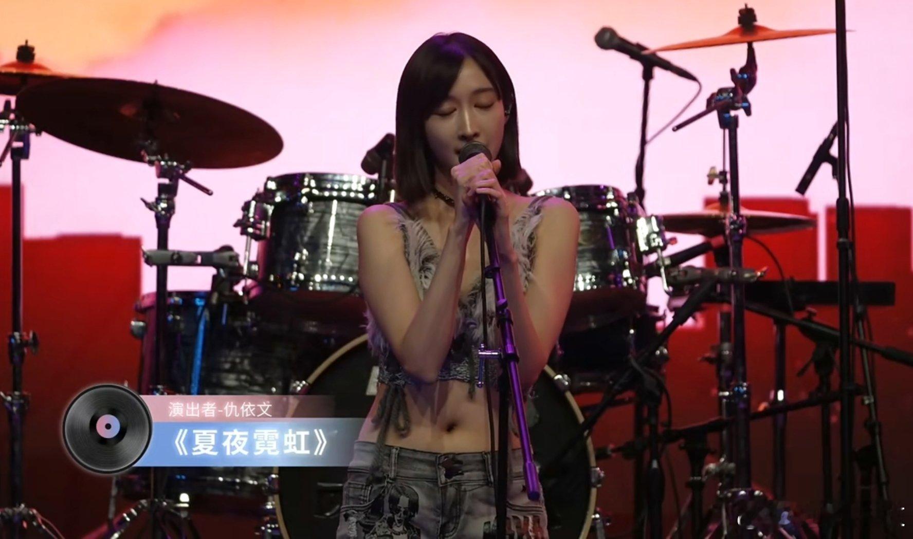 手机一年一换竟然更省钱 对于普通人还是什么时候不能用了在更换就挺好。 ​​​