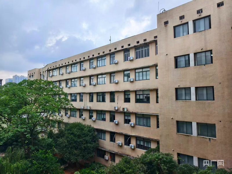 摆拍大体老师涉事学校称全面整改【长沙民政职院回应“标本摆拍”：全面整改 修订实训