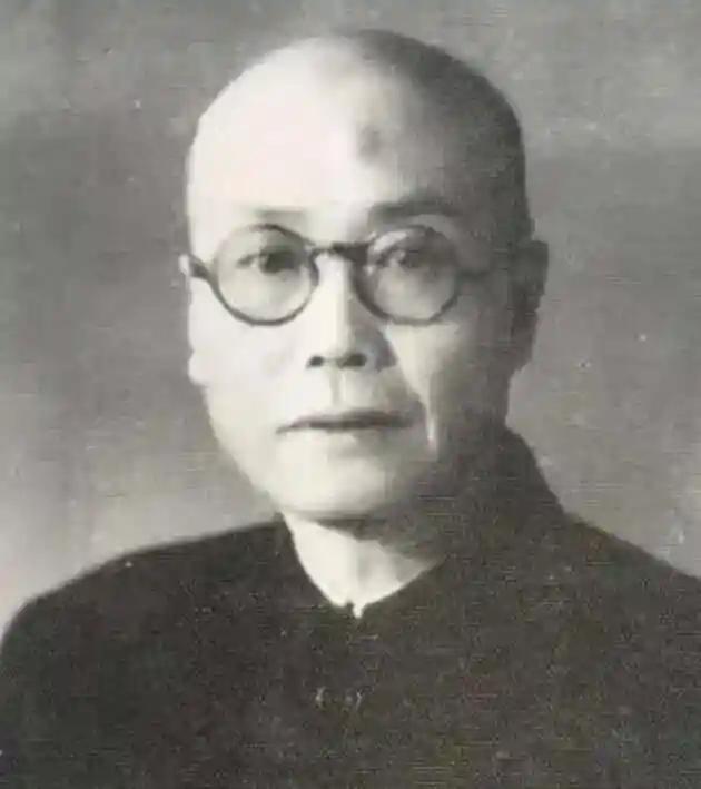 这个人，福建的，军校出来的，什么炮兵学校，陆军大学，回回都是第一名，还去日本留过