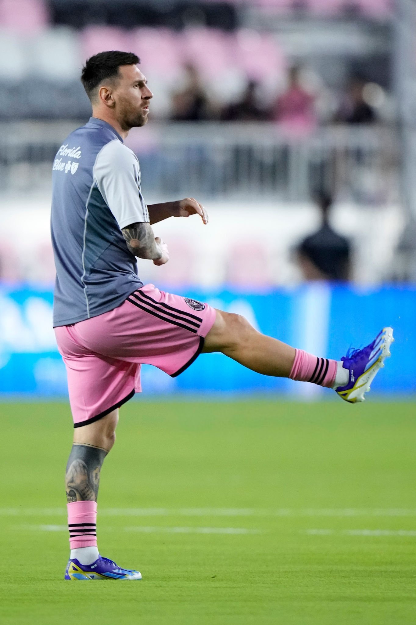 热身梅西[鼓掌][鼓掌][鼓掌]开心🥳#梅西[超话]##迈阿密国际vs纳什维尔