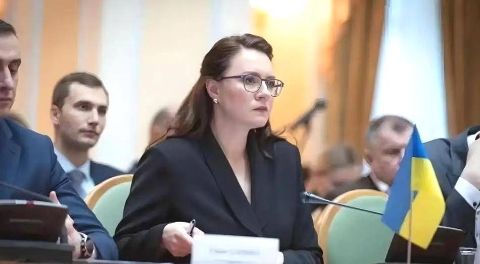 乌克兰开始给个体经营者发福利了。

据乌克兰媒体称，乌克兰总理斯维里坚科对外宣称