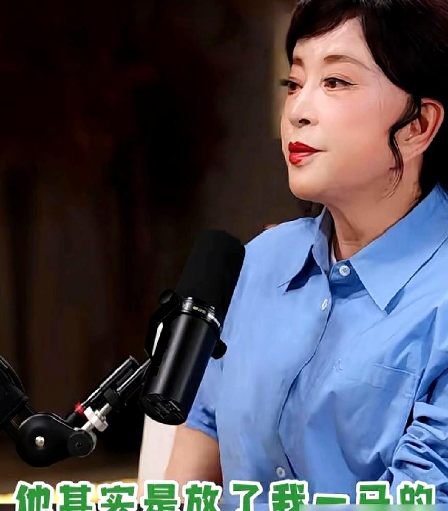 手里握着刀，却选择不捅下去，这才是真本事。

刘晓庆75岁了，日程还排满全年，拍