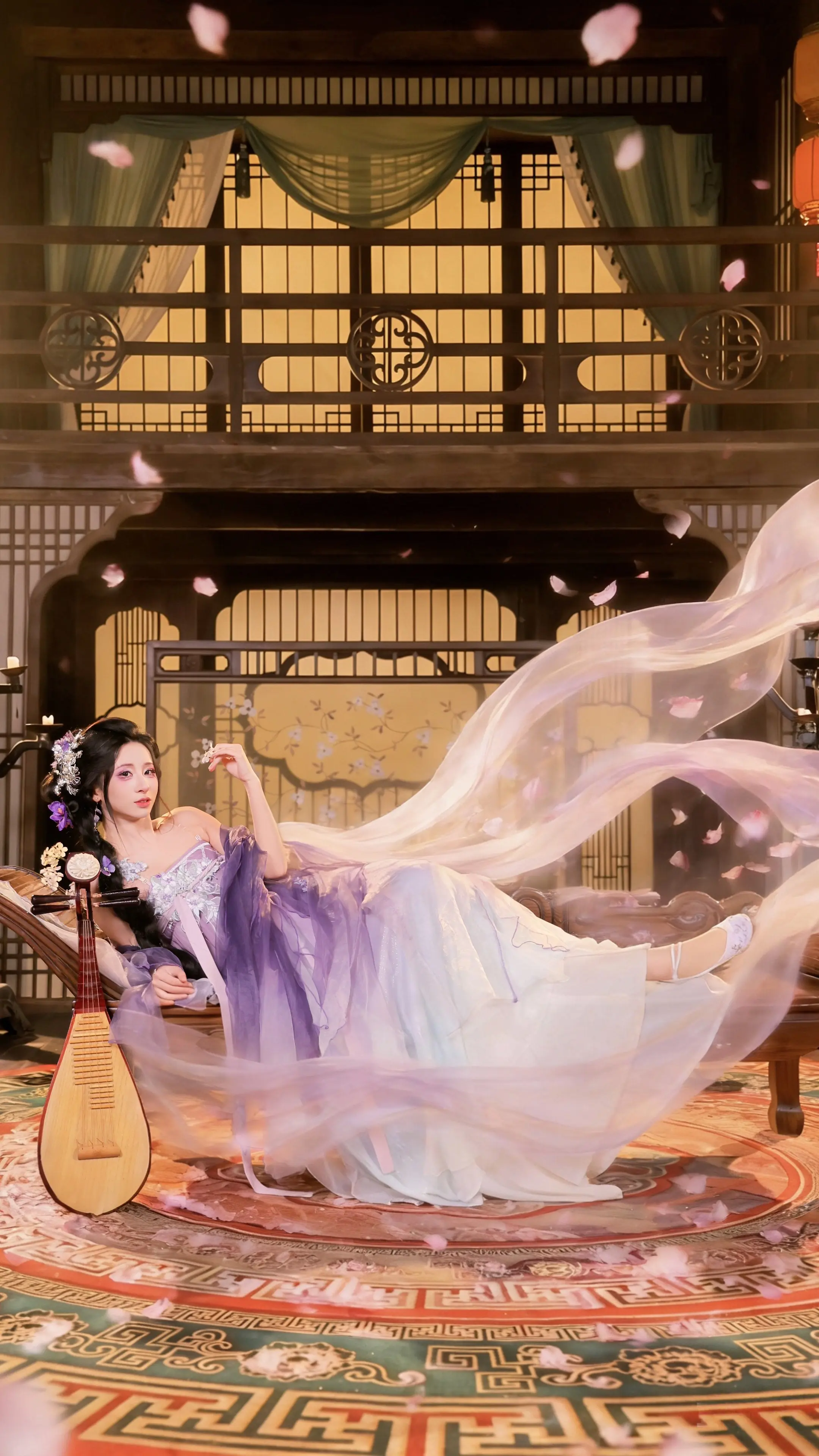 东京真是富贵迷人眼。