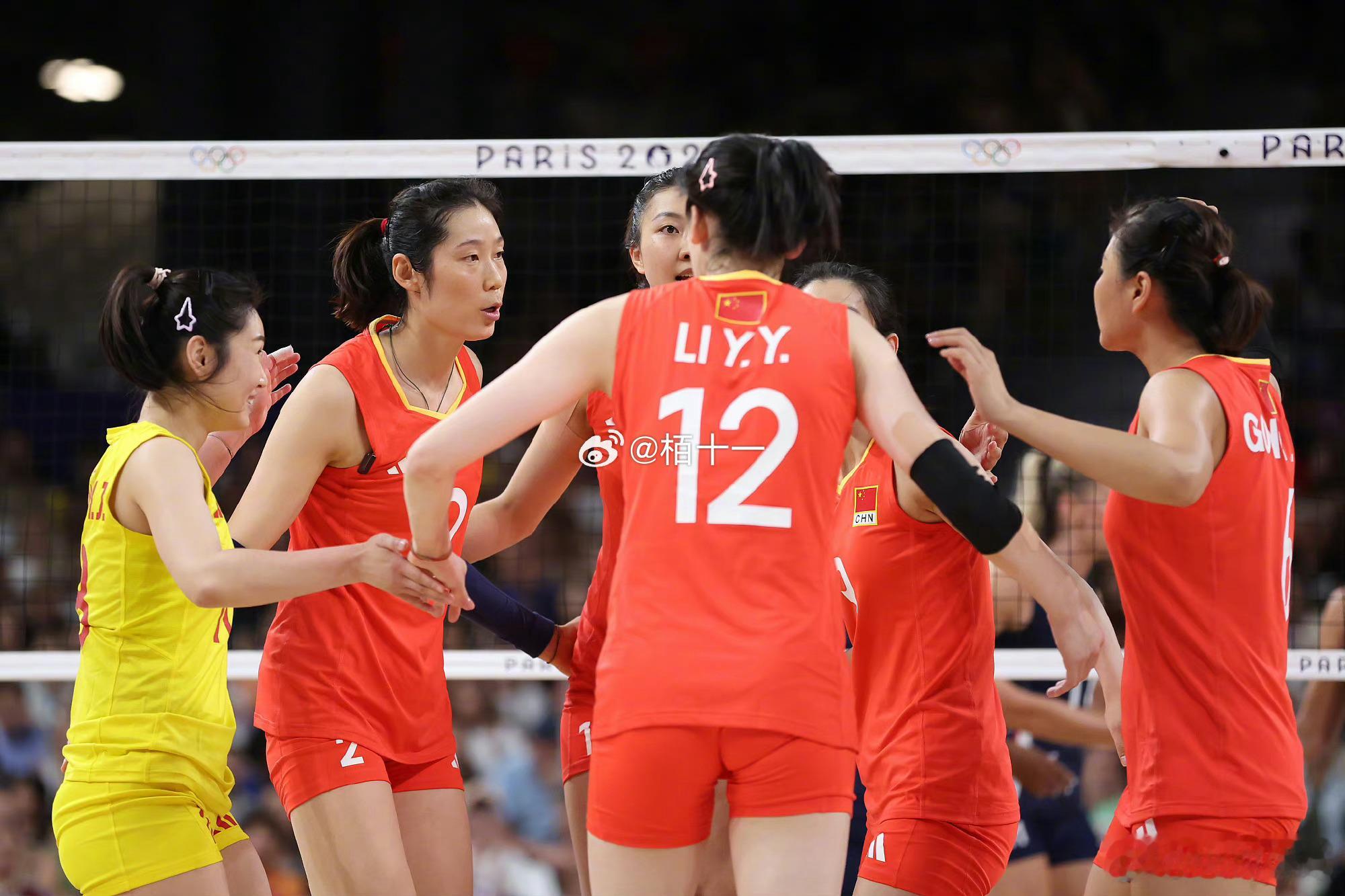#中国女排vs美国女排#拿下了啊啊啊啊啊啊好激动[泪][泪] 在刚刚结束的巴黎奥